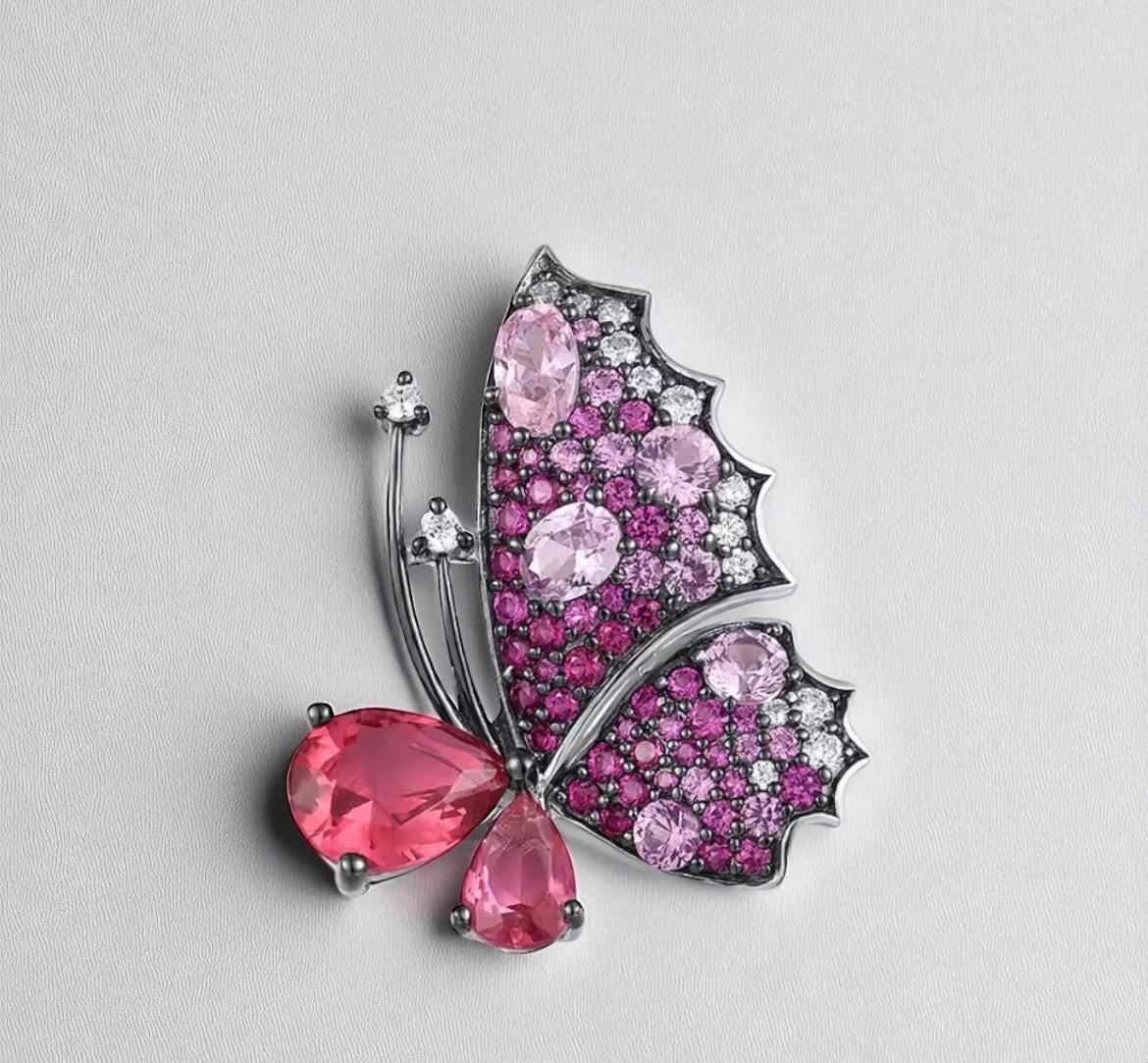 Elegante 925 Silberkette Zarte Schmetterling Charm Mit Rosa Edelsteinen von ByMoonJewels