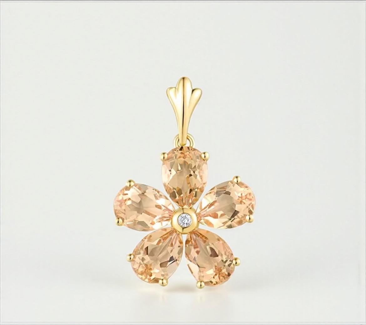 Zierlicher Citrin Anhänger Aus 14K Gold Mit Funkelnden Diamant Akzent Zierlicher Citrin Anhänger Aus 14K Gold Mit Funkelnden Diamant Akzent von ByMoonJewels