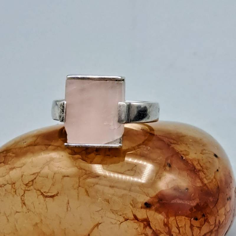 Esprit Rosenquarz Silberring 925 Mit Makel, Grösse Eu 55, 5 Und Us 7, 5. Der Ring Stammt Aus Den 80Ger Jahren von ByNilShop