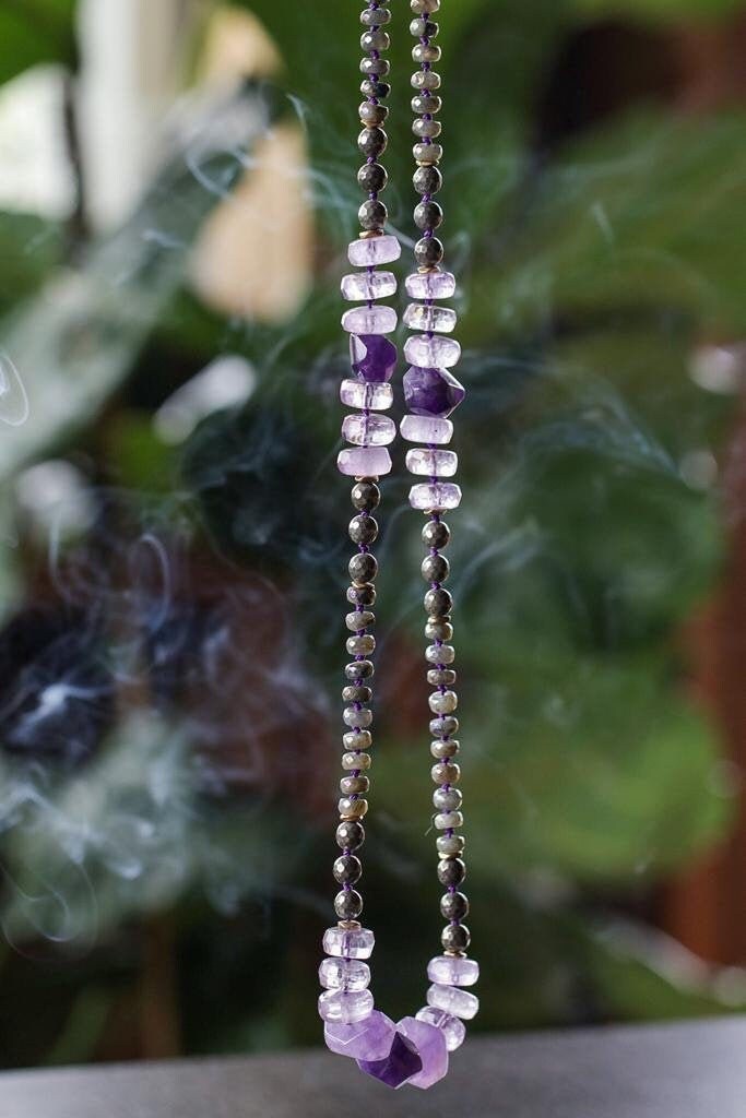Pure Amethyst Boho Lange Statement Halskette Endlos Handgeknüpfte Echte Stein Perlen Halskette Geburtsstein Pure Amethyst Boho Lange Statement Halskette Endlos Handgeknüpfte Echte Stein Perlen Halskette Geburtsstein von ByOliaStudio