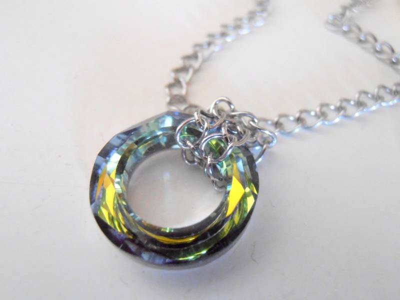Vitrail Swarovski Kristallkreis Anhänger, Edelstahl Kette von ByParisie