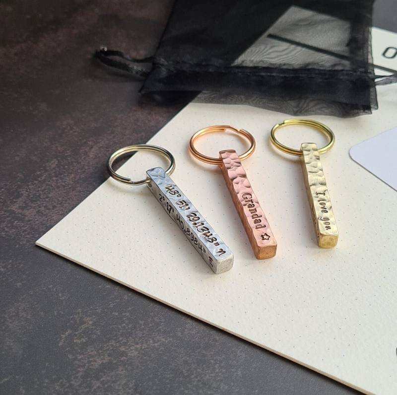 Einzigartiger Personalisierter Schlüsselanhänger Besonders Angefertigt, Geschenk Für Männer, Kupfergeschenk Ihn, Viel Glück, Neues Auto, Neuer von ByPricklyPear