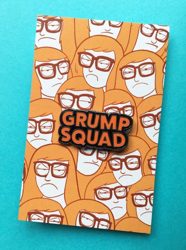 Grump Kader Hart Emaille Pin Badge-Mitgestaltet W Comic-Künstler Marc Ellerby Grump Kader Hart Emaille Pin Badge-Mitgestaltet W Comic-Künstler Marc Ellerby von ByRobynBlackwood