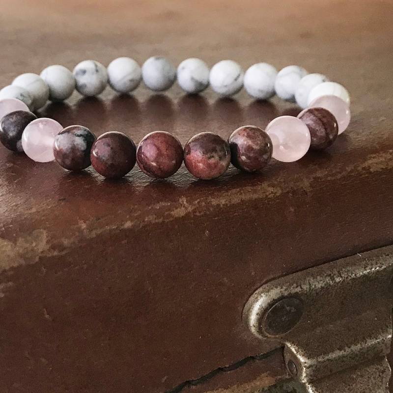 Roter Jaspis, Rosenquarz, Howlith Edelstein Armband Beruhigendes Stapeln Schmuck Roter Jaspis, Rosenquarz, Howlith Edelstein Armband Beruhigendes Stapeln Schmuck von BySaraJewellery