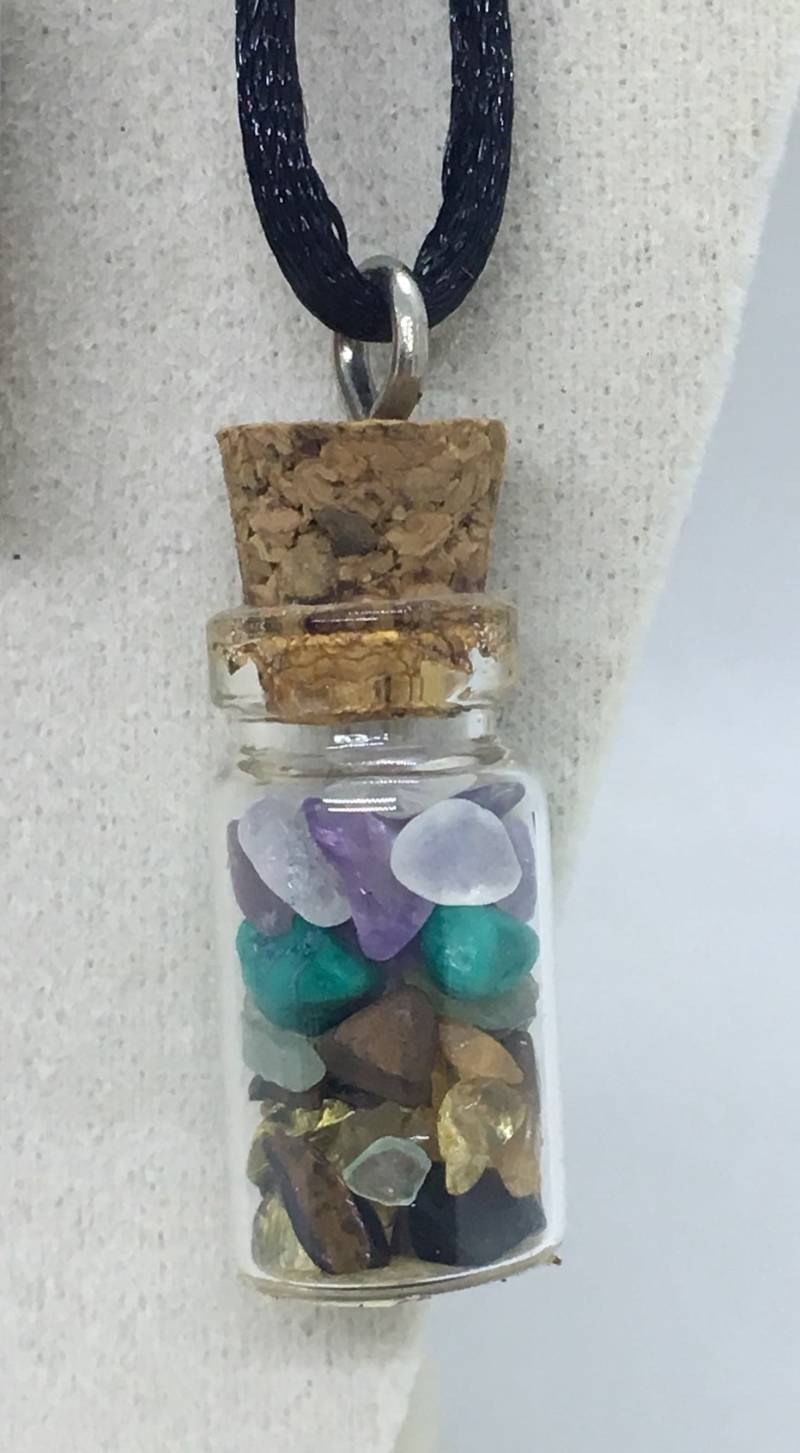 Chakra, Trank Flasche, Glas Anhänger Halskette, Chakra Steine, Spiritueller Schmuck Chakra, Trank Flasche, Glas Anhänger Halskette, Chakra Steine, Spiritueller Schmuck von BySarafin