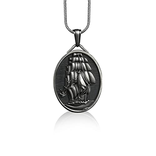 BySilverStone Jewelry – Segel-Piratenschiff-Silber-Oval-Medaillenanhänger, Anpassbare Halskette, Gravierte Halskette Für Männer, Nautisches Marine-Geschenk, Segel-Ornament von BySilverStone Jewelry