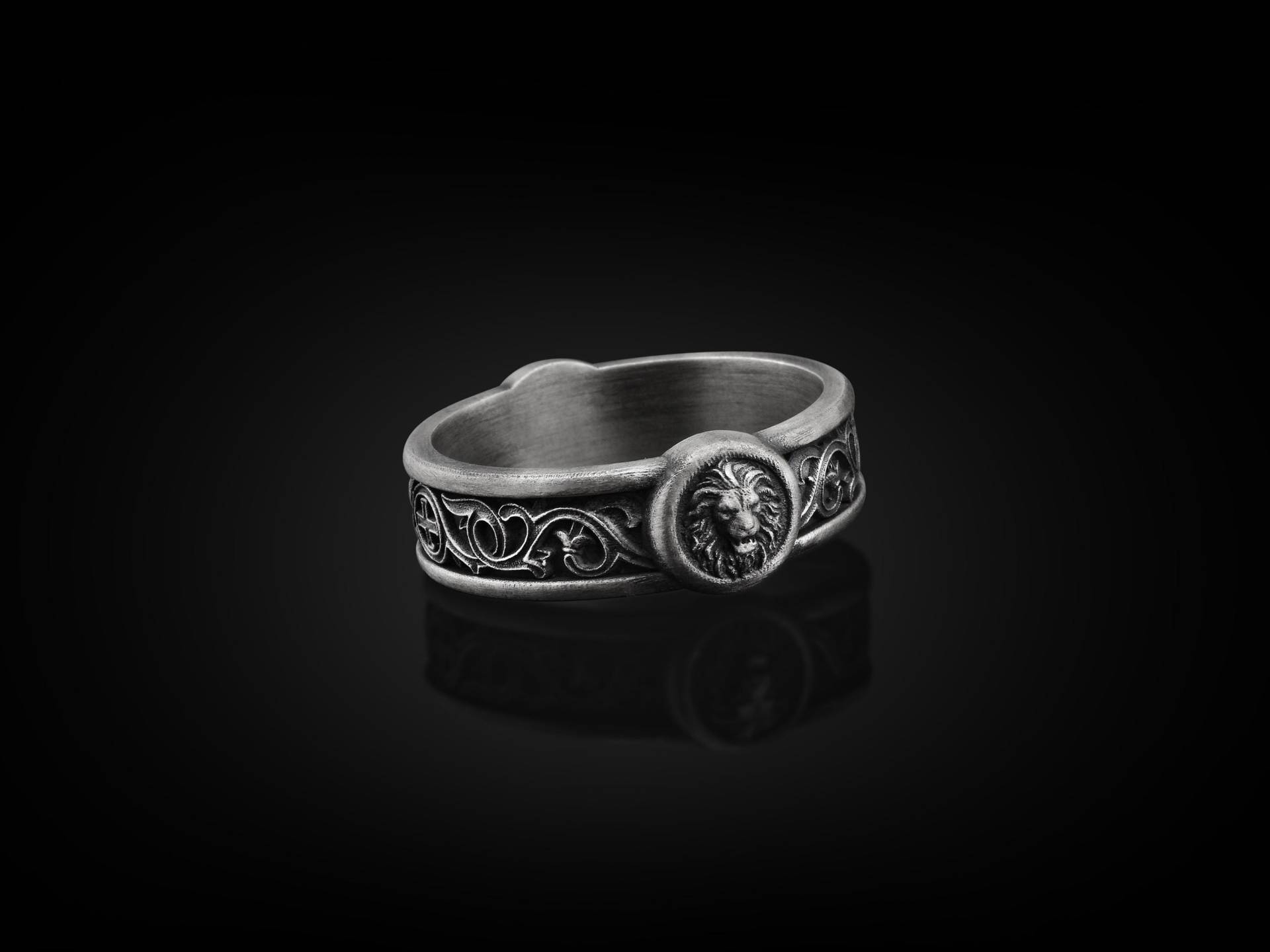 Bandring Für Löwe Mit Lilienmotiven, Handgemachter Aus Sterlingsilber, Hochzeitsring, Stapelbarer Ring Tiere, Sternzeichenring von BySilverStone