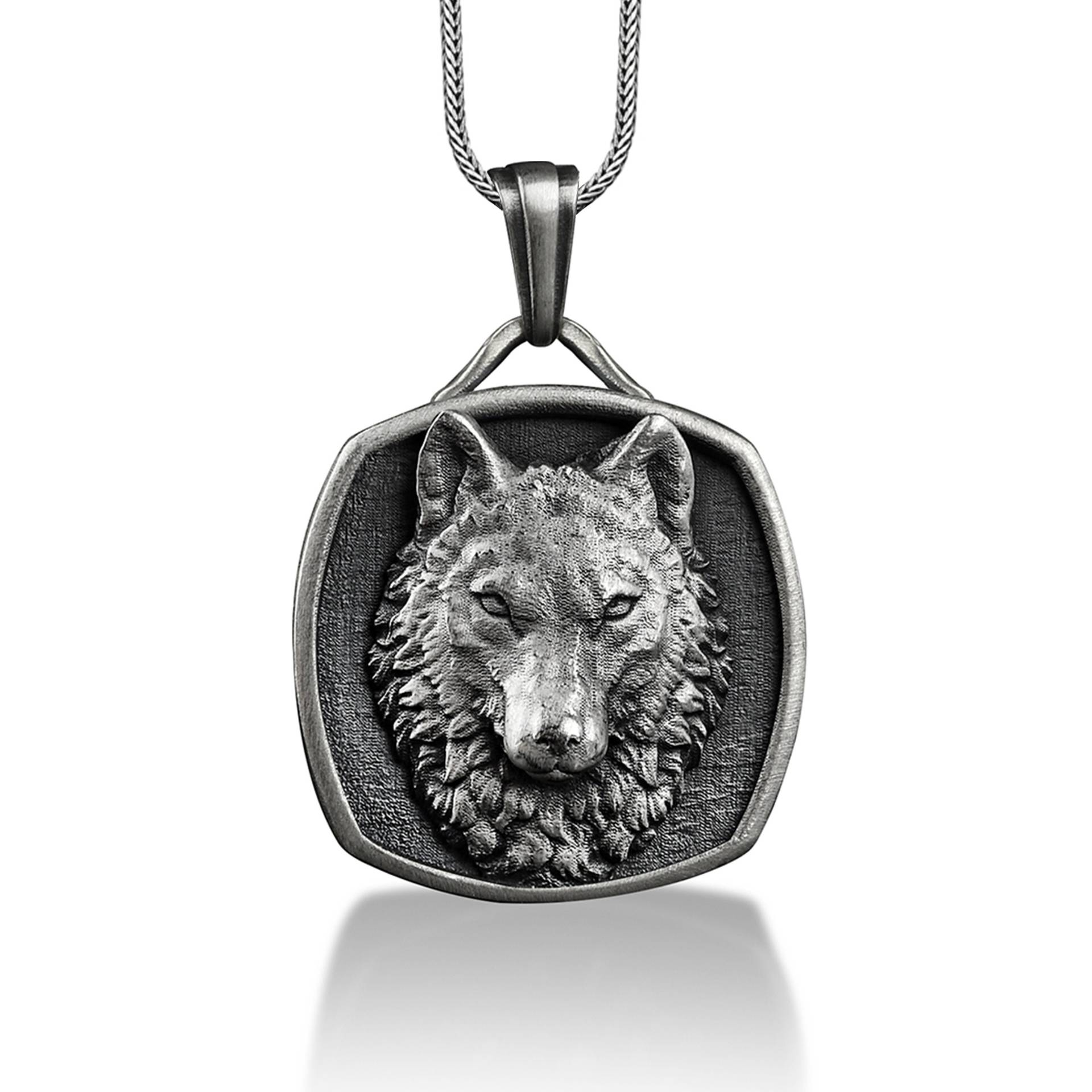 Silberne Halskette Mit Grauem Wolfskopf, Anpassbare Halskette, Gravierte Für Männer, Geschenk Tierliebhaber, Paare, Wolfsschmuck von BySilverStone