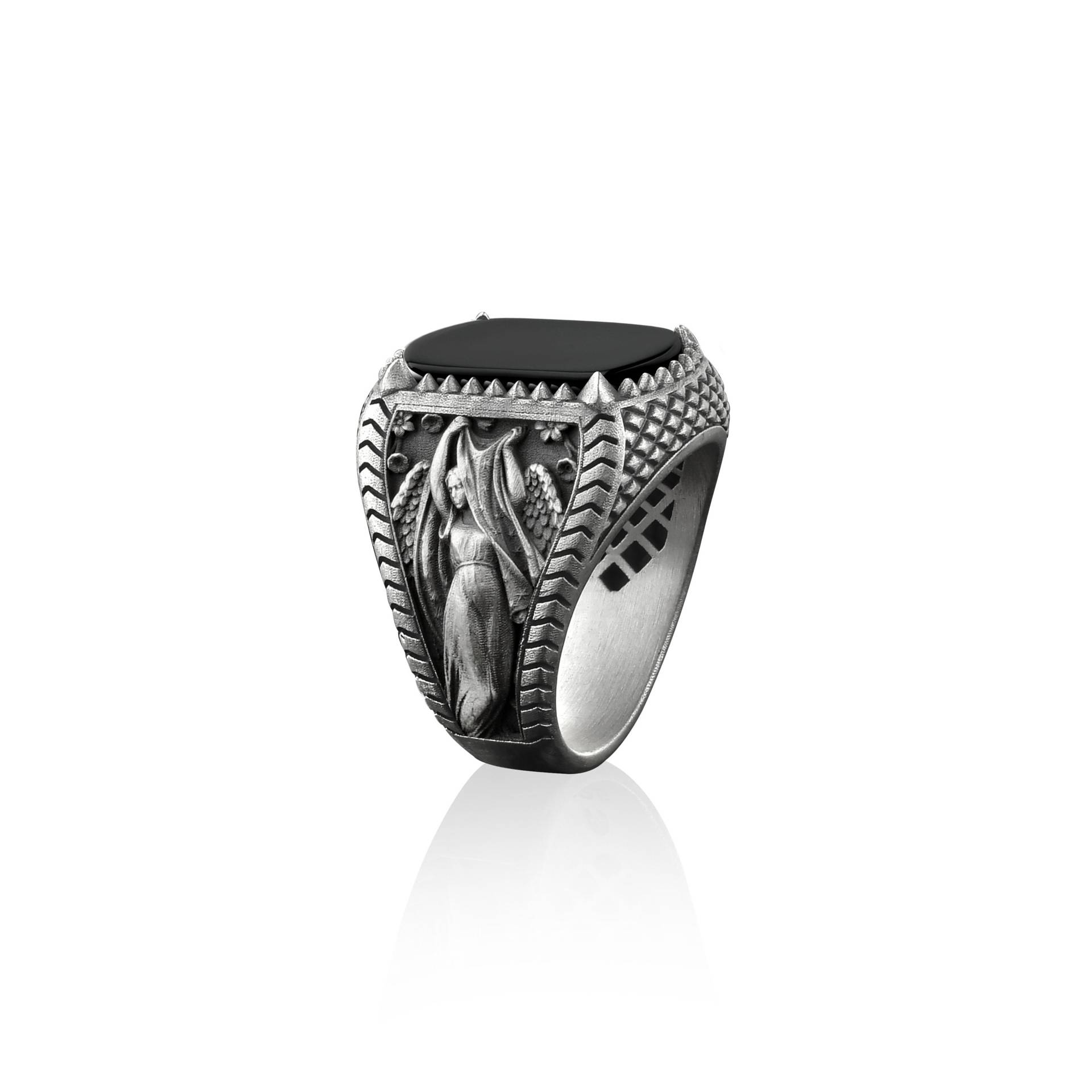 Nachtengel Christlicher Männer Silber Schwarzer Onyx Ring, Der Engel Der Nacht Mit Ihrem Umhang Sterne Männerring, Kissen Steinring von BySilverStone