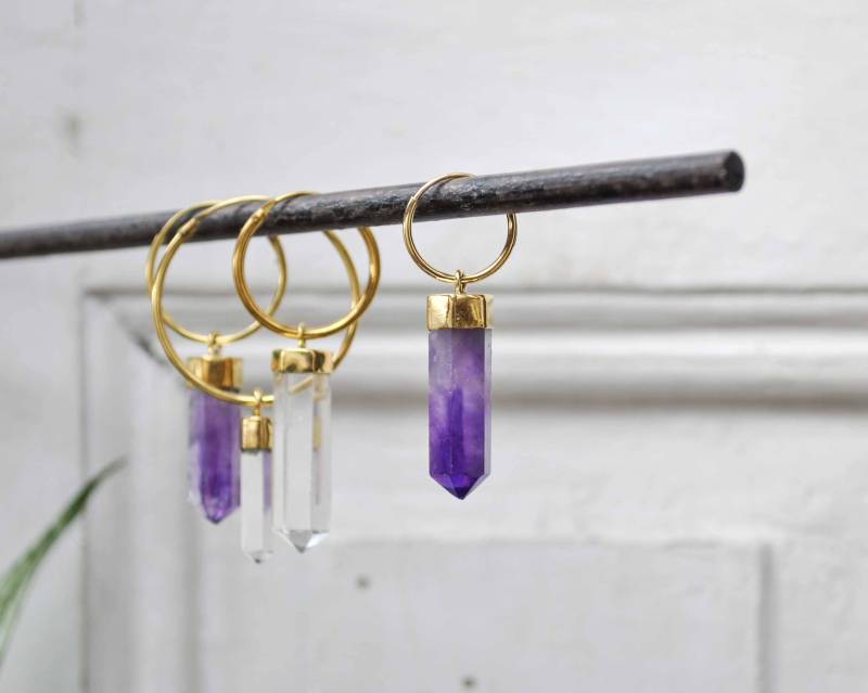 Creolen Mit Mineralkristall Tropfen - Gold Edelstein Anhänger Amethyst Ohrringe von BySinuhe