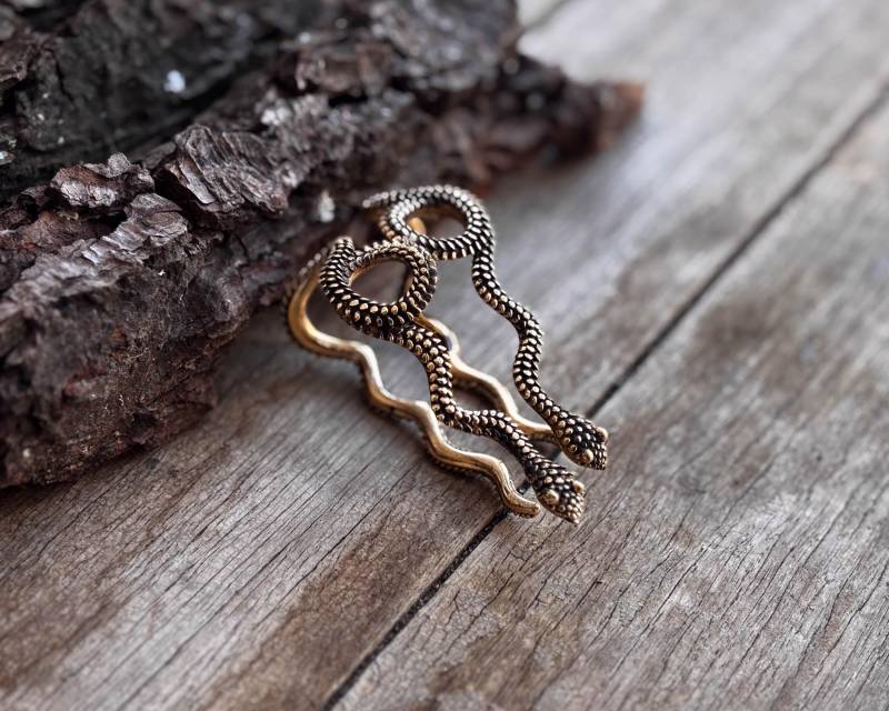 Gold Schlangen Ohrgewichte Für Gedehnte Ohrlöcher - Schlange Ohrringe 6 Mm 2G Geeichte in Form Eines Reptils von BySinuhe