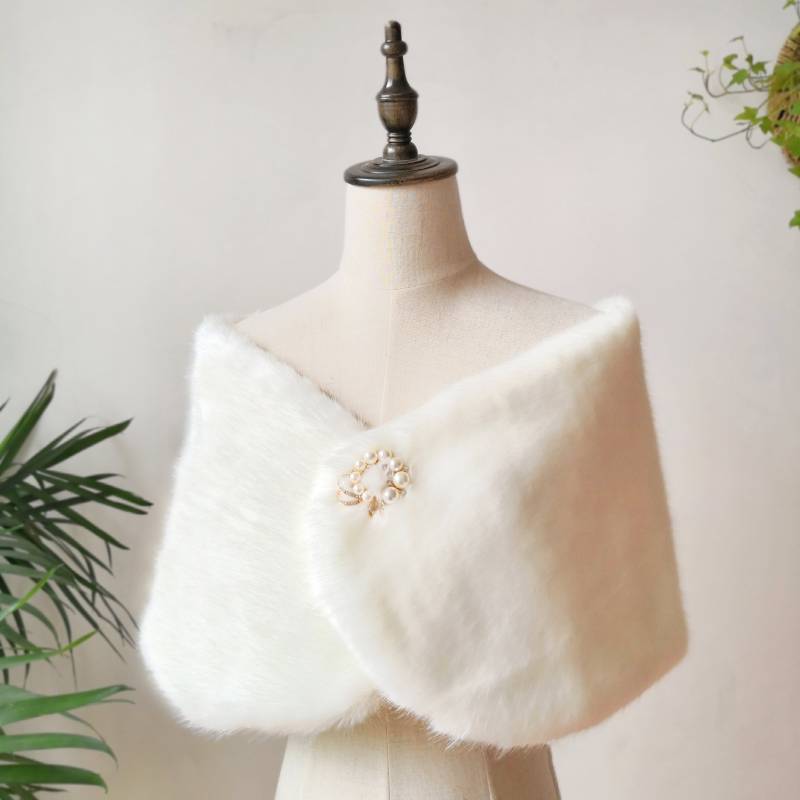 Weiß Kunstpelz Braut Wrap, Hochzeit Pelz Shrug, Schal, Cape von ByTHEO