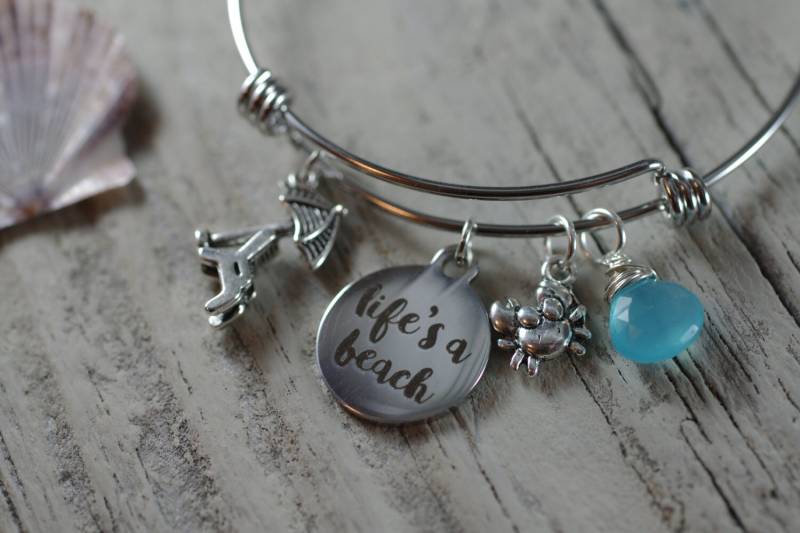 Das Leben Ist Ein Strandliebhaber Armband - Einstellbare Armreif Strand von ByTheSeashoreDecor