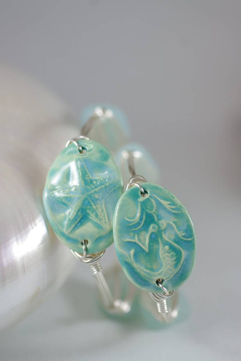 Meerjungfrau Armreif Armband - Seestern-Armreif Aqua Keramik Mit Sea Glass von ByTheSeashoreDecor