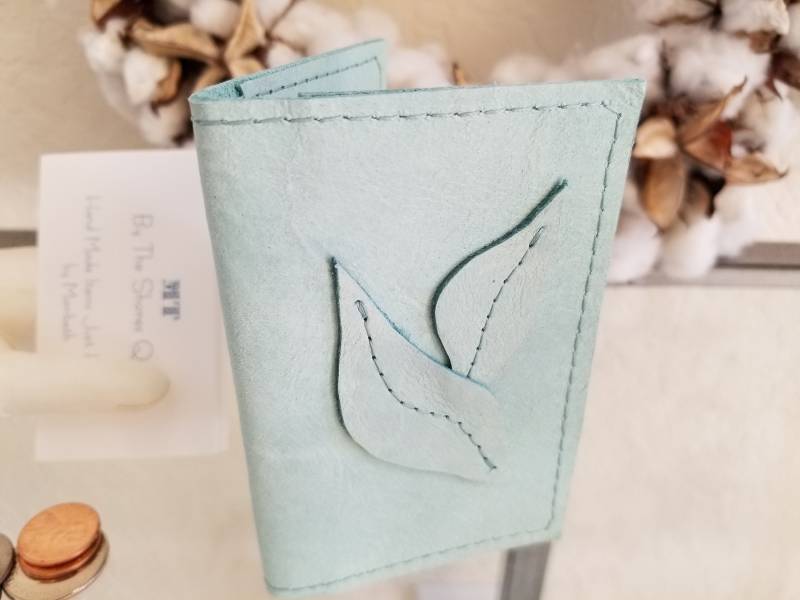 Rotkehlchen Ei Blau Nubuk-Leder-Kreditkarten Und Visitenkarten-Etui, Dekadenten Leder, Weich Zum Anfassen, Verwenden Sie Für Bargeld, Kreditkarten Rotkehlchen Ei Blau Nubuk-Leder-Kreditkarten Und Visitenkarten-Etui, Dekadenten Leder, Weich Zum Anfassen, Verwenden Sie Für Bargeld, Kreditkarten von ByTheShoresDesigns