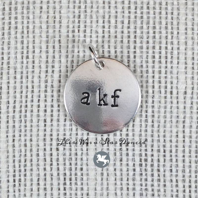 Akf - Always Keep Fighting Runder Sterling Silber Anhänger #akf Spn Supernatural .935 Argentium Akf - Always Keep Fighting Runder Sterling Silber Anhänger #akf Spn Supernatural .935 Argentium von ByTheStar