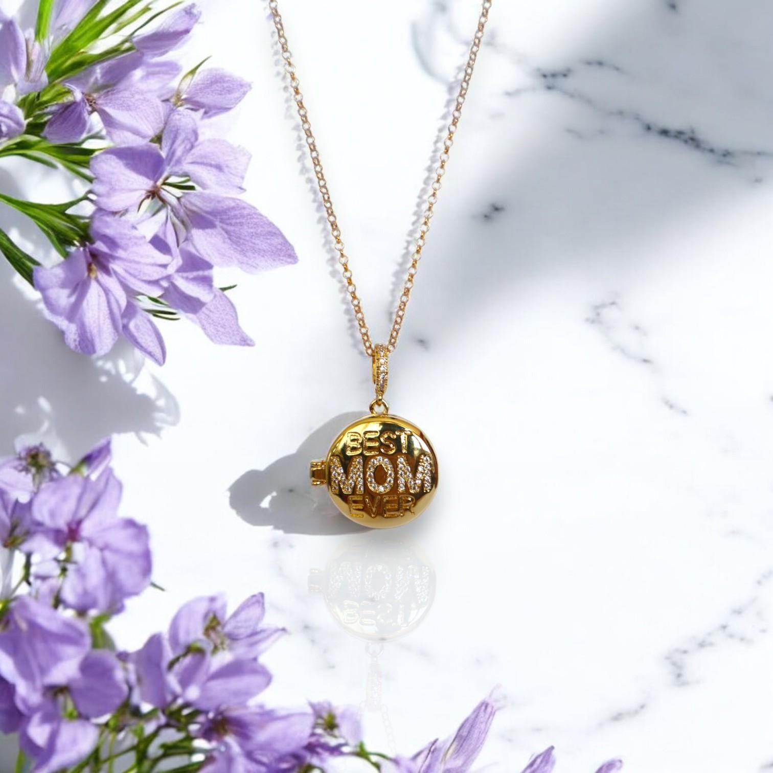 Beste Mutter Aller Zeiten Medaillon Anhänger, Gold Foto Halskette, Personalisierte Geschenk, Erste Mal Mama Schmuck von ByWaneskaVieira