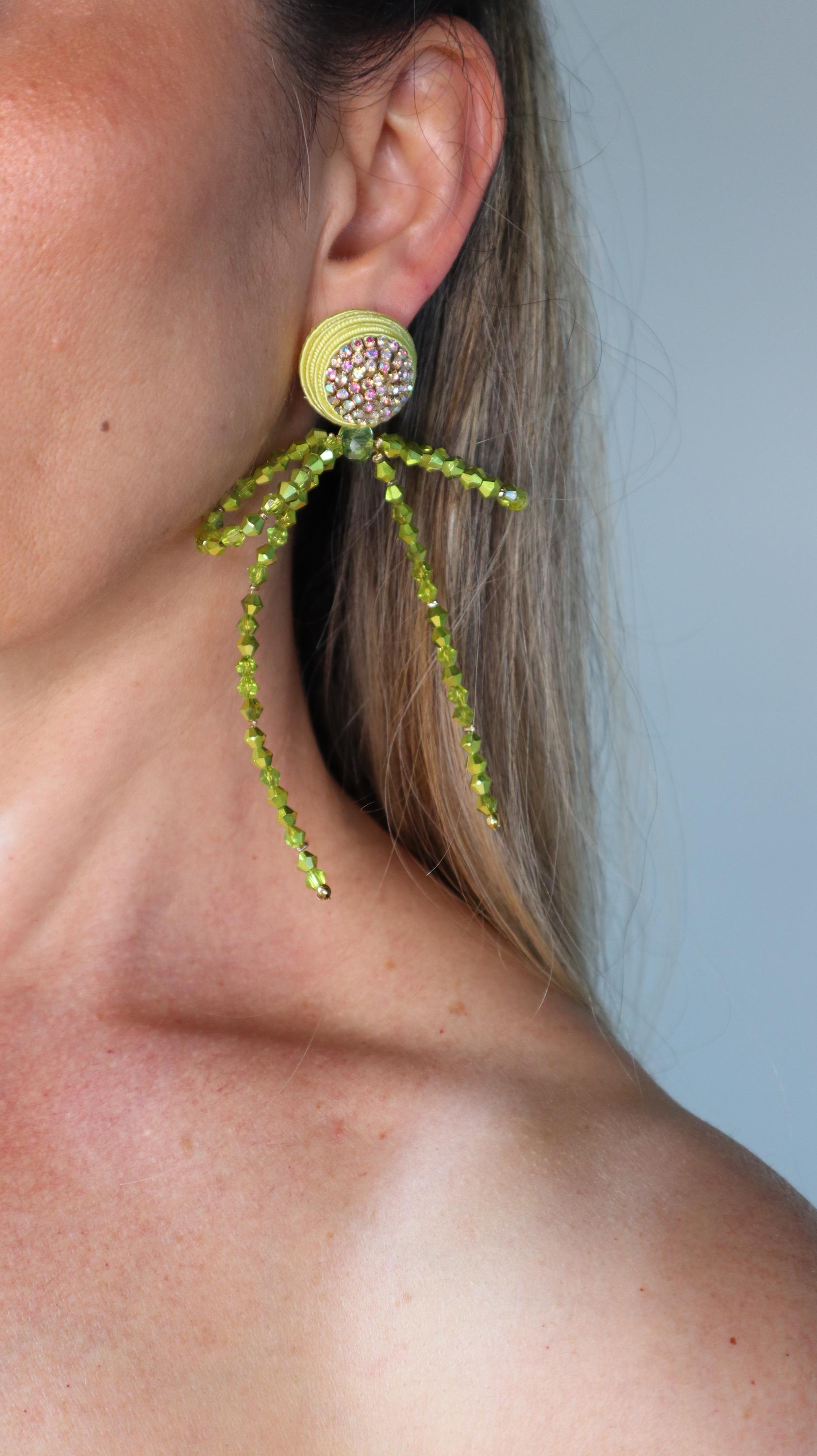 Y2K Bow Ohrringe | Lime Gelb Sparkly Kokette Schmuck Niedliche Handgemachte Ohrstecker Bunte Kristall Lustiges Geschenk Für Frauen Y2K Bow Ohrringe | Lime Gelb Sparkly Kokette Schmuck Niedliche Handgemachte Ohrstecker Bunte Kristall Lustiges Geschenk Für Frauen von ByWaneskaVieira