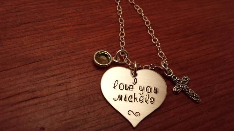 Hand Gestempelt-Personalisierte-Herz Geformt-Ich Liebe Dich Halskette-Birthstone Halskette-Herz Halskette-Kreuz Halskette-Frau von ByalittlebitofFaith