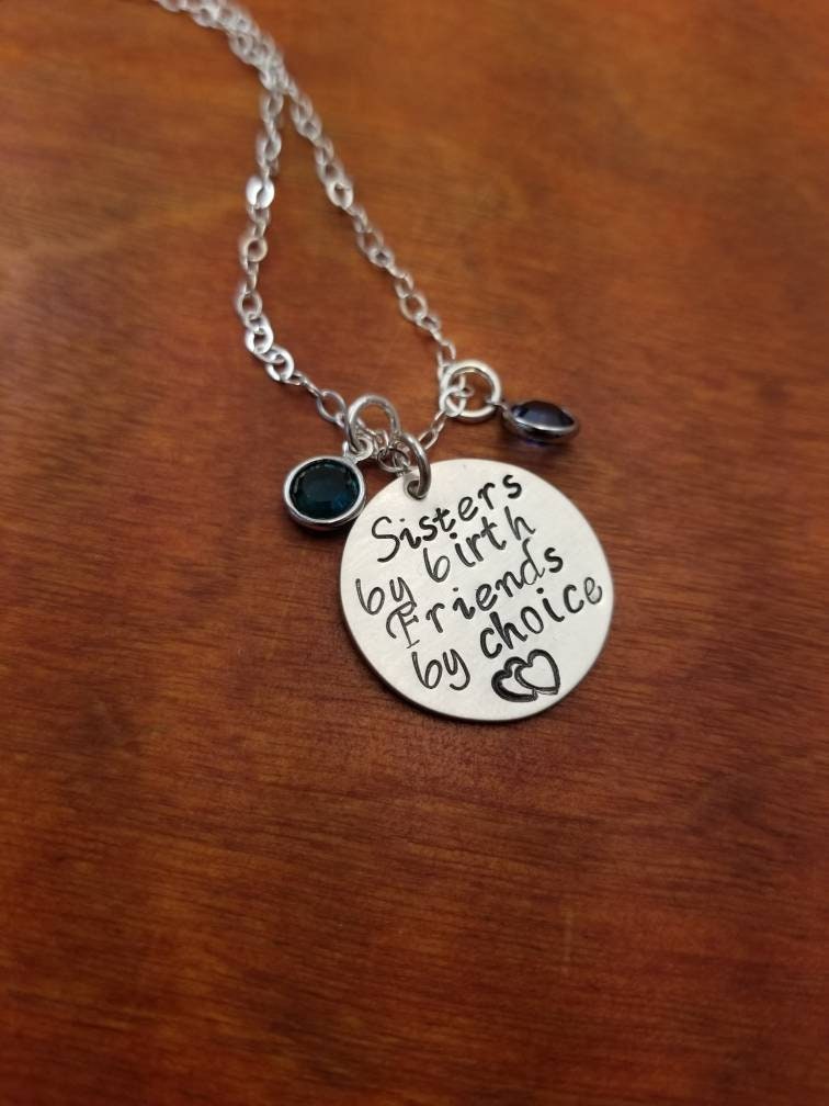 Hand Gestempelt-Schwestern Halskette-Schwestern Von Geburt-Freunde Wahl-Schwester Geschenk-Beste Freunde Halskette-Schwester Halskette-Sibling von ByalittlebitofFaith