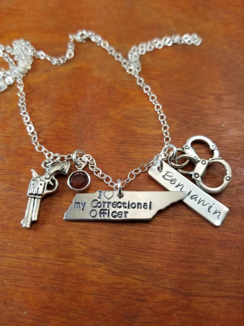 Handgestempelte Personalisierte Tennessee Halskette, Korrekturoffizier Frau, State Trooper, Polizei Thp, Dünne Blaue Linie, Leo von ByalittlebitofFaith