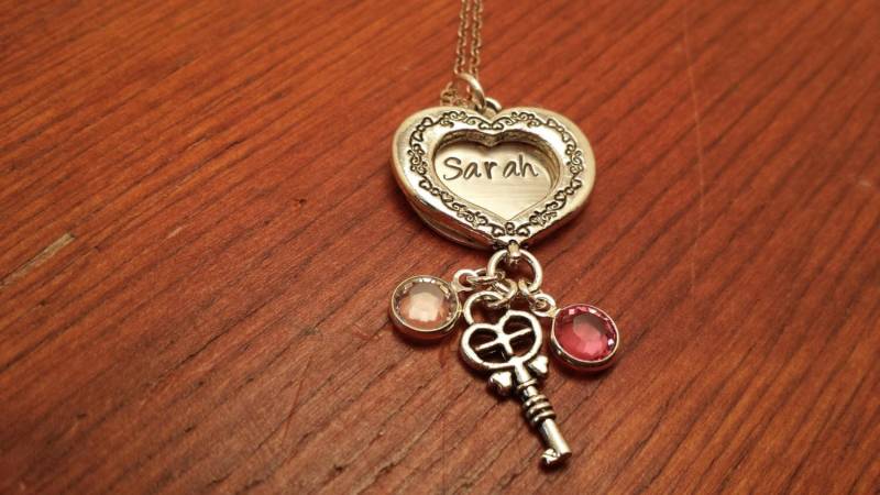 Personalisierte Halskette, Schlüssel Zu Meinem Herzen, Einzigartiges Geschenk, Birthstone Herz Wahre Liebe, Geschenk Für Sie von ByalittlebitofFaith