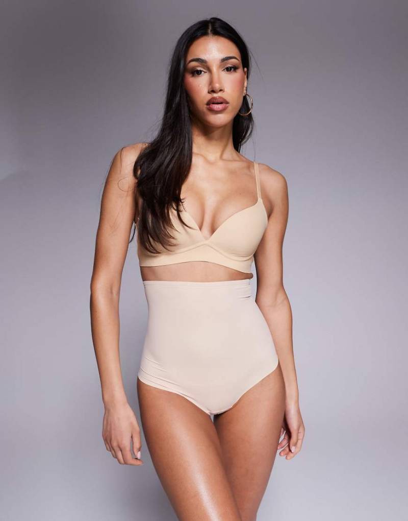Bye Bra - Sehr stark formender Kontur-Tanga in Beige mit hohem Bund-Neutral von Bye Bra