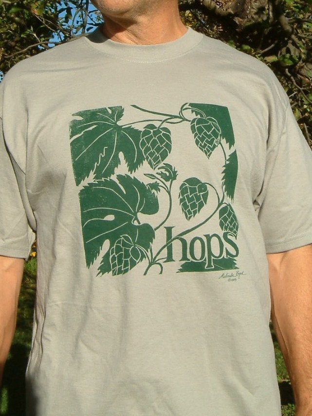 Small Hopfen Shirts - Grafik T-Shirt Craft Beer Brauerei Shirt Original Design Geschnitzt Von Melinda Byrd Small Hopfen Shirts - Grafik T-Shirt Craft Beer Brauerei Shirt Original Design Geschnitzt Von Melinda Byrd von Byrdcall
