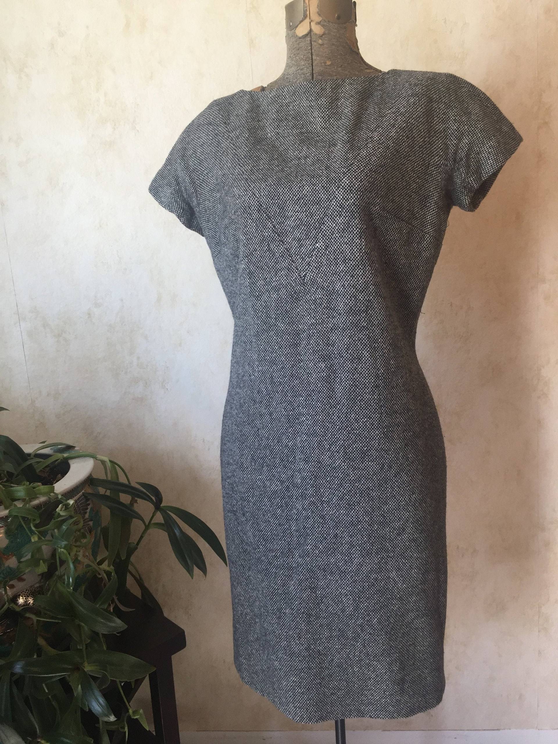 Späte 1950Er Jahre Grau Wolle Wiggle Größe Small/Medium Späte 1950Er Jahre Grau Wolle Wiggle Größe Small/Medium von ByrdzWord