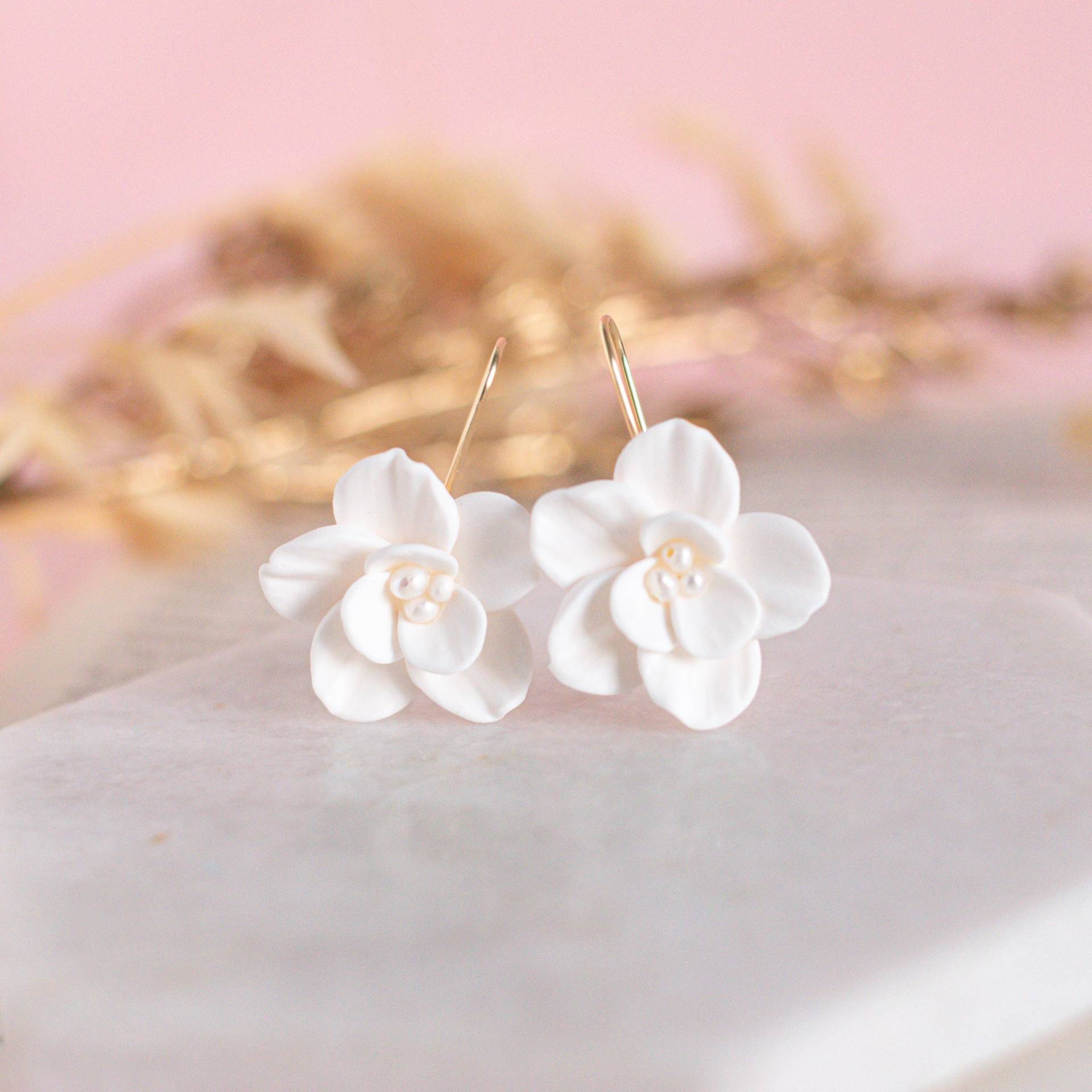Boho Braut Blumen Ohrringe Polymer Clay Ohrringe Mit Perlen Für Hochzeiten von BysologieHandmade