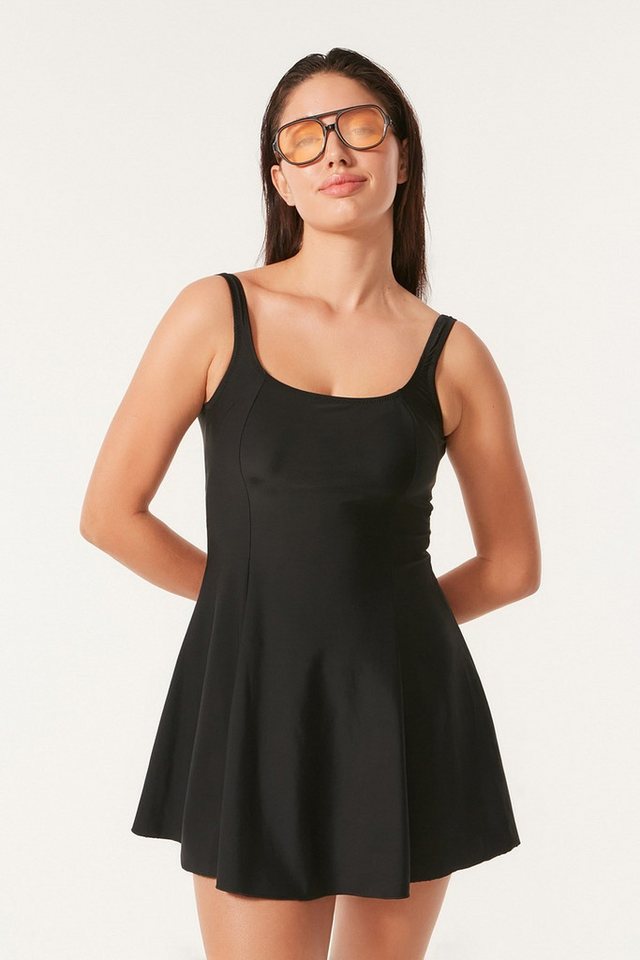 C&CITY Badehose Kleid-Badeanzug mit Shorts 7490 Schwarz C&CITY Badehose Kleid-Badeanzug mit Shorts 7490 Schwarz von C&CITY