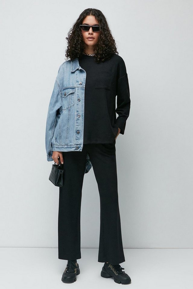 C&CITY Blusentop Taschen-T-Shirt und Schlaghosen-Set von C&CITY