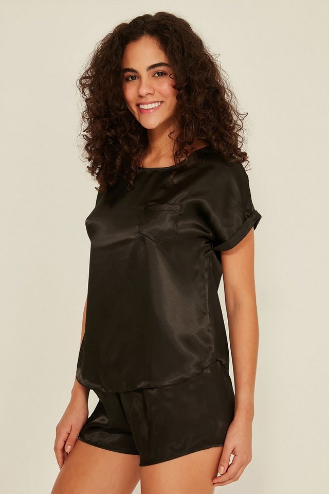 C&CITY Pyjama 080 Damen-Satin-T-Shirt-Shorts-Set Dunkelgrün C&CITY Pyjama 080 Damen-Satin-T-Shirt-Shorts-Set Dunkelgrün von C&CITY