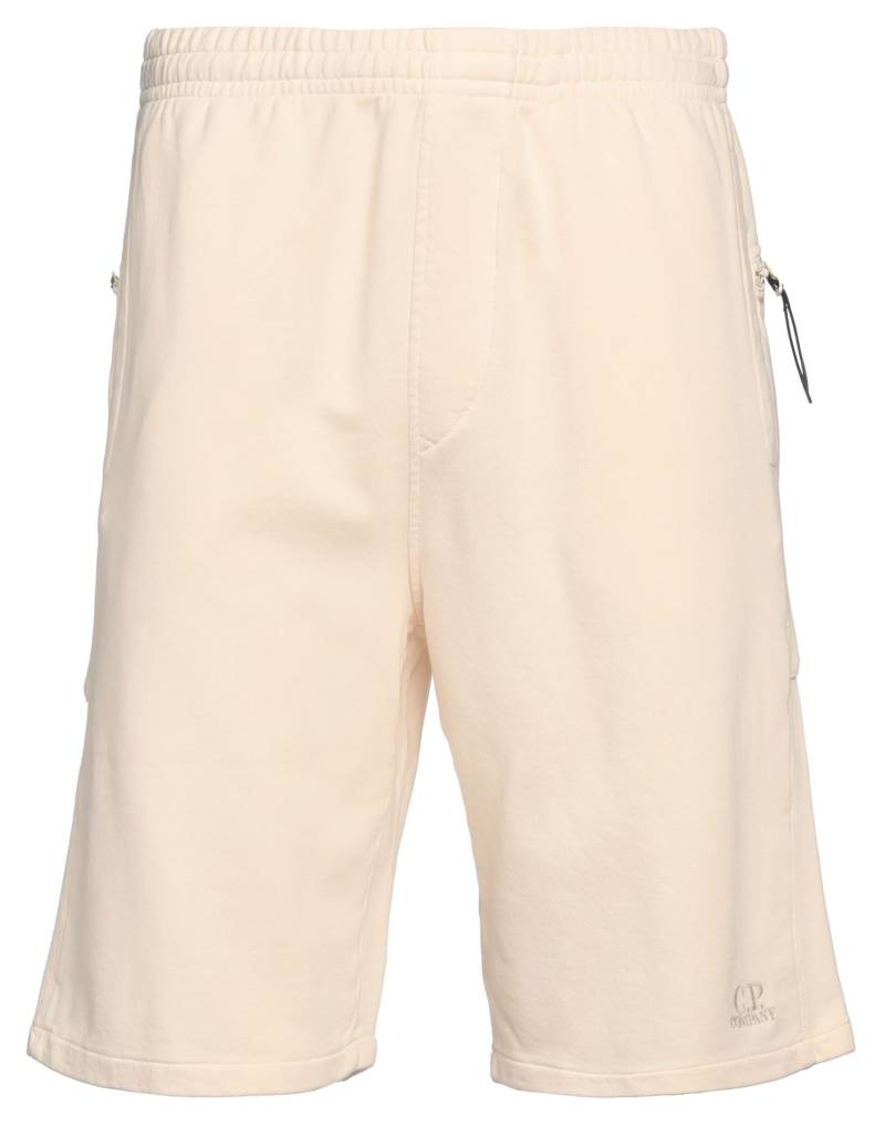 C.P. COMPANY Shorts & Bermudashorts Herren Elfenbein von C.P. COMPANY