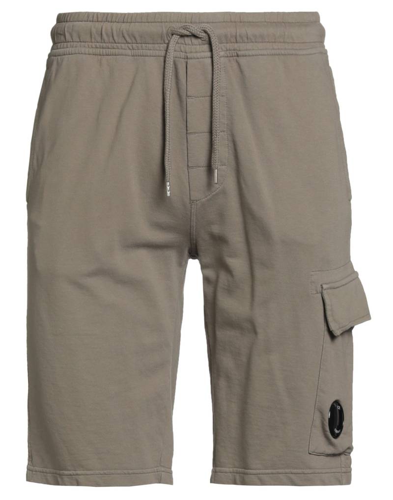 C.P. COMPANY Shorts & Bermudashorts Herren Maulwurfsgrau von C.P. COMPANY