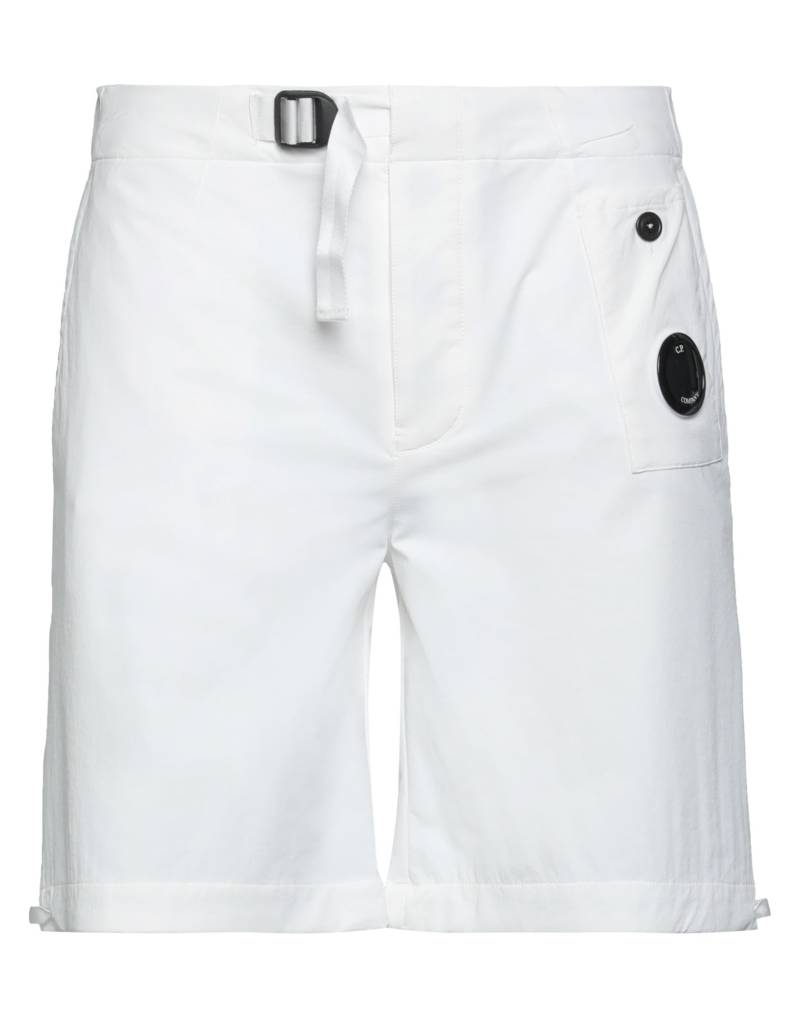 C.P. COMPANY Shorts & Bermudashorts Herren Weiß von C.P. COMPANY