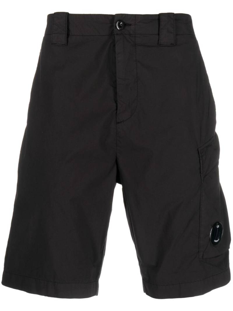 C.P. Company Cargo-Shorts mit Logo-Patch - Schwarz von C.P. Company