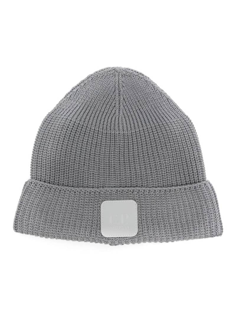 C.P. Company Gerippte Beanie mit Logo-Patch - Grau von C.P. Company