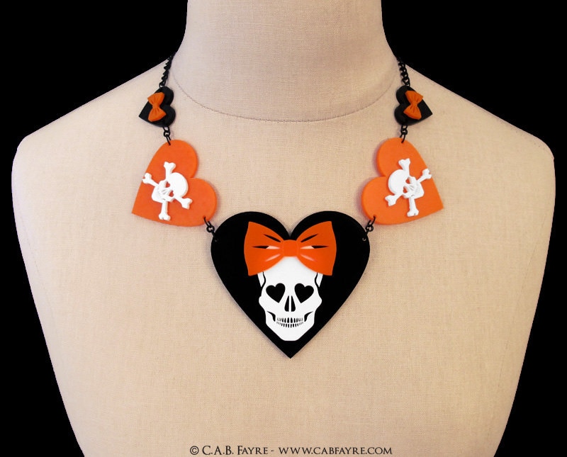 Halloween Party Halskette - Emo Scene Kid Bow Skull & Herz 6 Farbvarianten Halloween Party Halskette - Emo Scene Kid Bow Skull & Herz 6 Farbvarianten von CABfayre