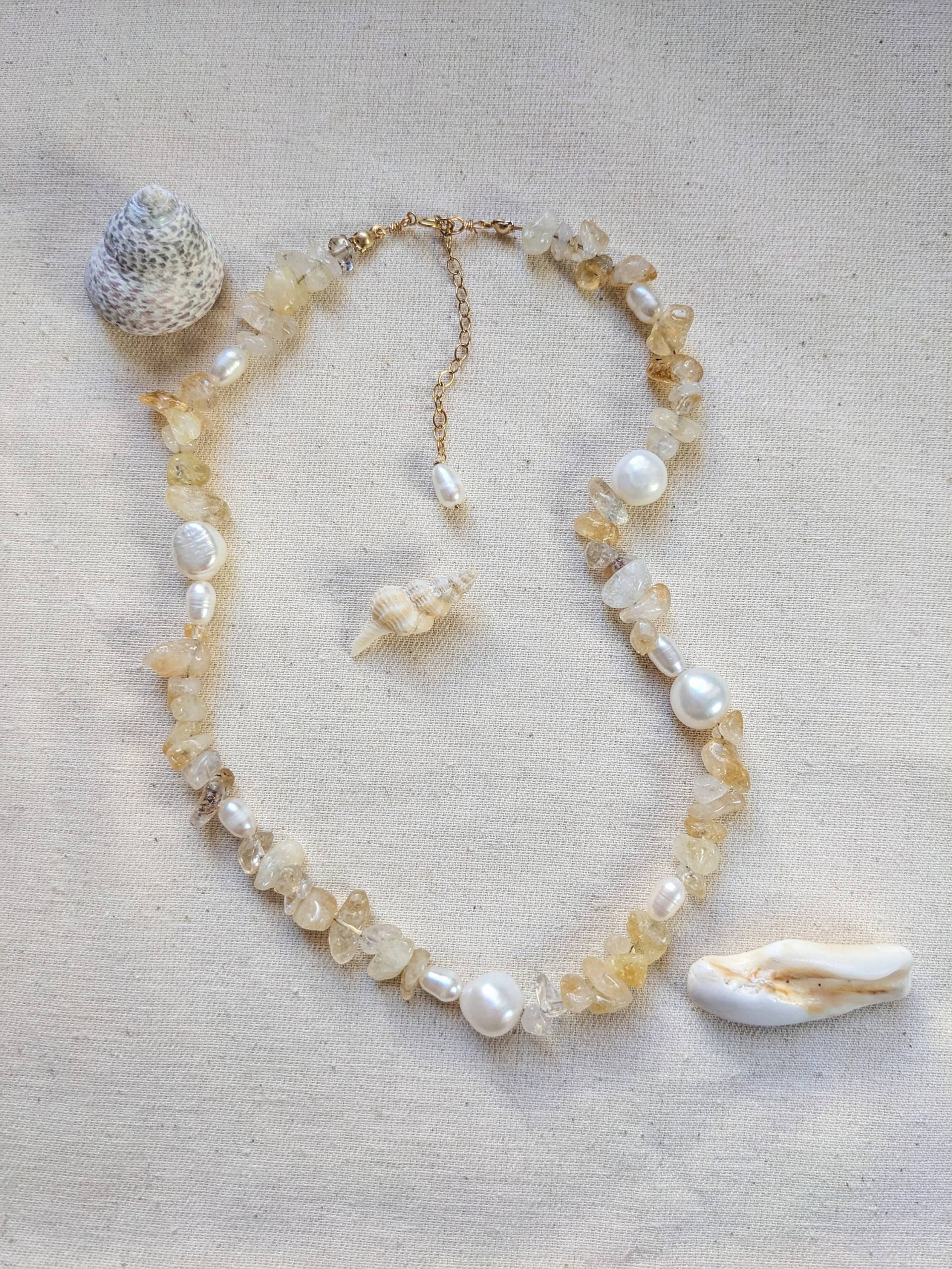 Sereia Necklace Mit Citrin Und Süßwasserperlen Sereia Necklace Mit Citrin Und Süßwasserperlen von CALEMl