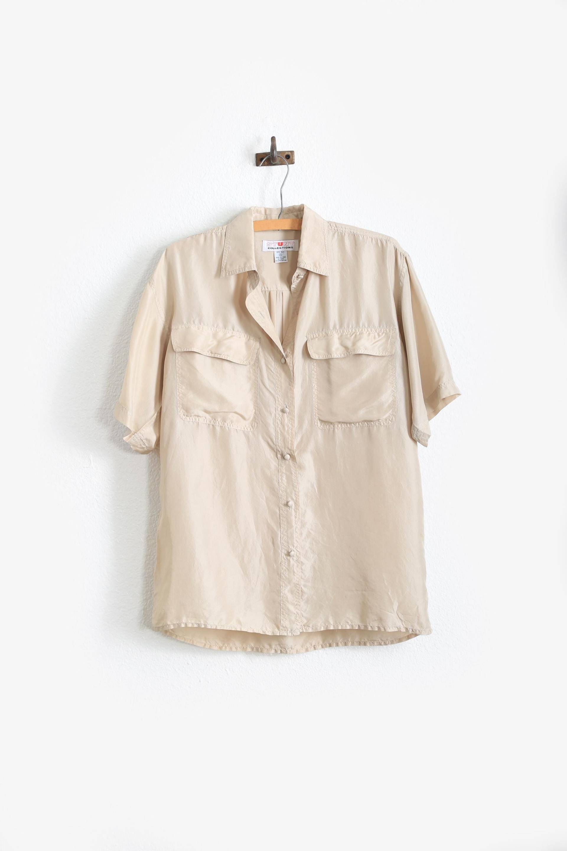 90Er Jahre Beige Seidenbluse von CALIVINTAGEUSA