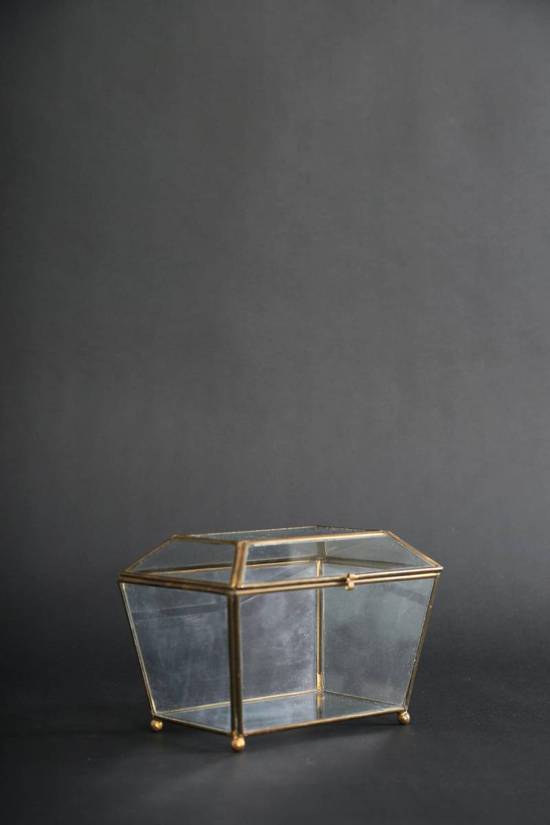 Antike Glas + Messing Schmuckschatulle von CALIVINTAGEUSA