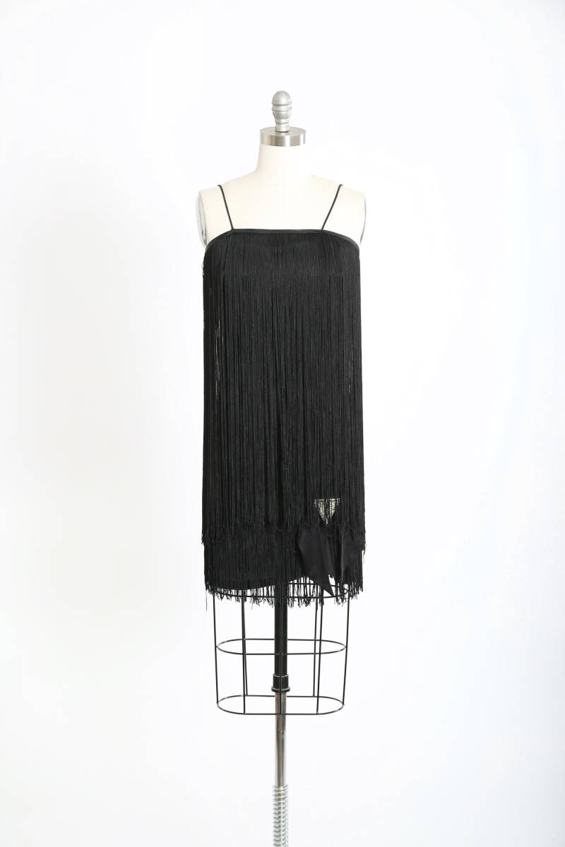 Vintage 70Er 20Er Jahre Schwarzes Fringe Art Deco Kleid Mit Tiefer Taille von CALIVINTAGEUSA
