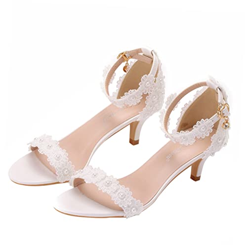 CALLARON Damen High Heels Sandalen Weiß mit Spitzenblumen Verstellbarem Riemen Feinem Absatz für Hochzeit Party Büro und Leicht Anzuziehen von CALLARON