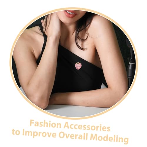 CALLARON Niedliche Erdbeer-brosche aus Leichte Früchte-anstecknadel für Kleidung Rucksack Schal und Tasche Vielseitiges Schmuck-accessoire für Frauen und Mädchen Langlebig und Modisch von CALLARON