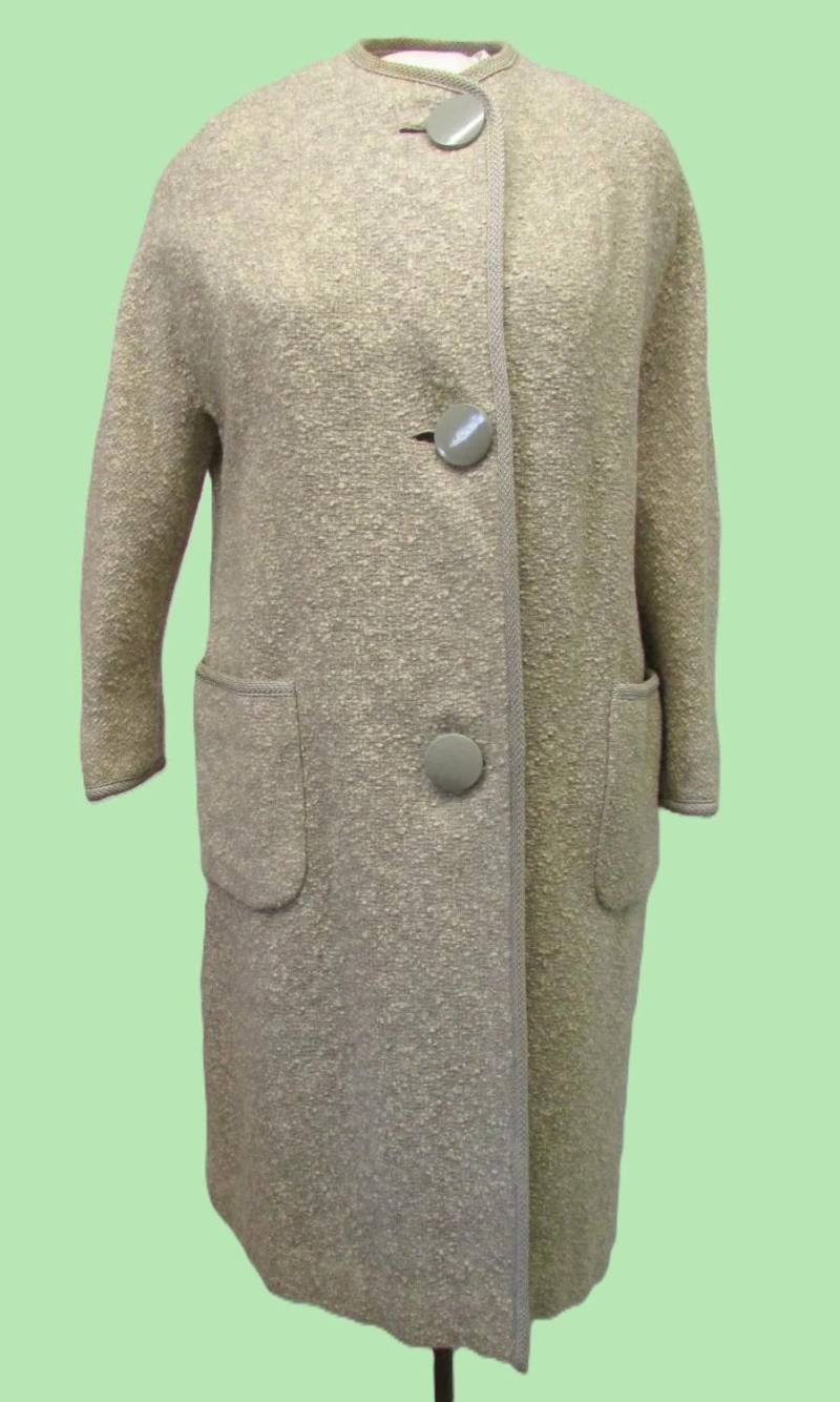 Vintage 1950Er 60Er Jahre Mantel Leicht Beige Große Knöpfe Strukturierter Wollmantel Größe Klein/Mittel Blättern Sie Nach Unten Für Details von CAOLEiheartvintage