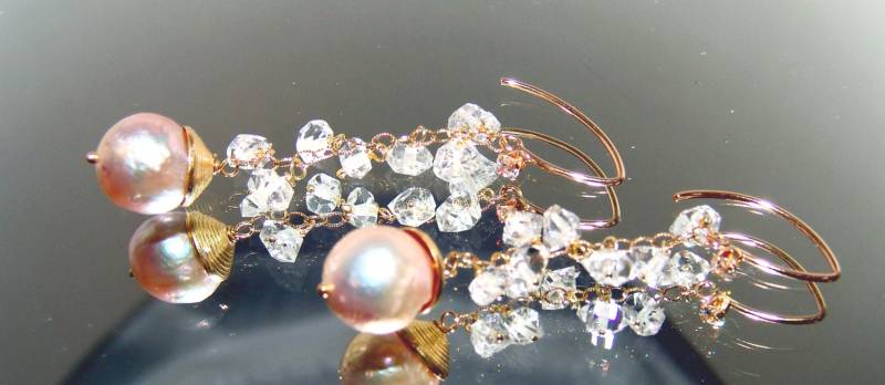 14K Gold Gf Herkimer Diamant Pfirsich Kasumi Perle Edelstein Ohrringe 14K Gold Gf Herkimer Diamant Pfirsich Kasumi Perle Edelstein Ohrringe von CAPGEMS2