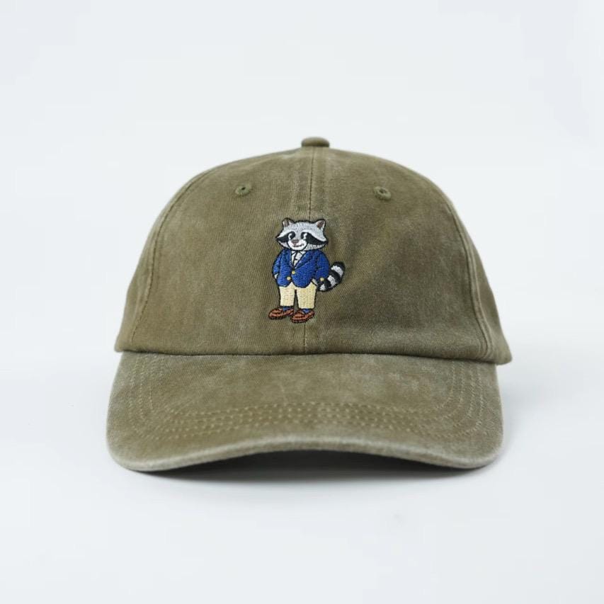 Waschbär Chic Cap | Grün Unisex Dad Hat Bestickte Kappe von CAPPIUS