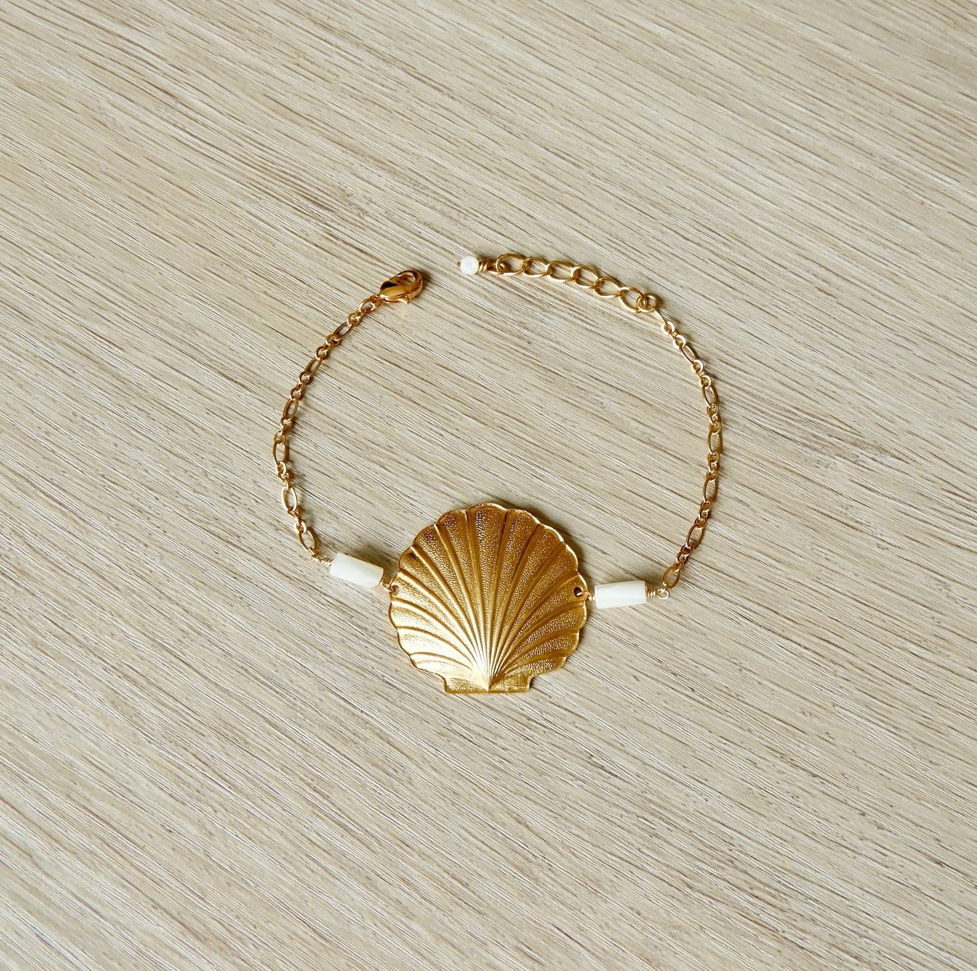 Venus Golden Messing Armband Mit 24K Feingold Venus Golden Messing Armband Mit 24K Feingold von CAPSAE