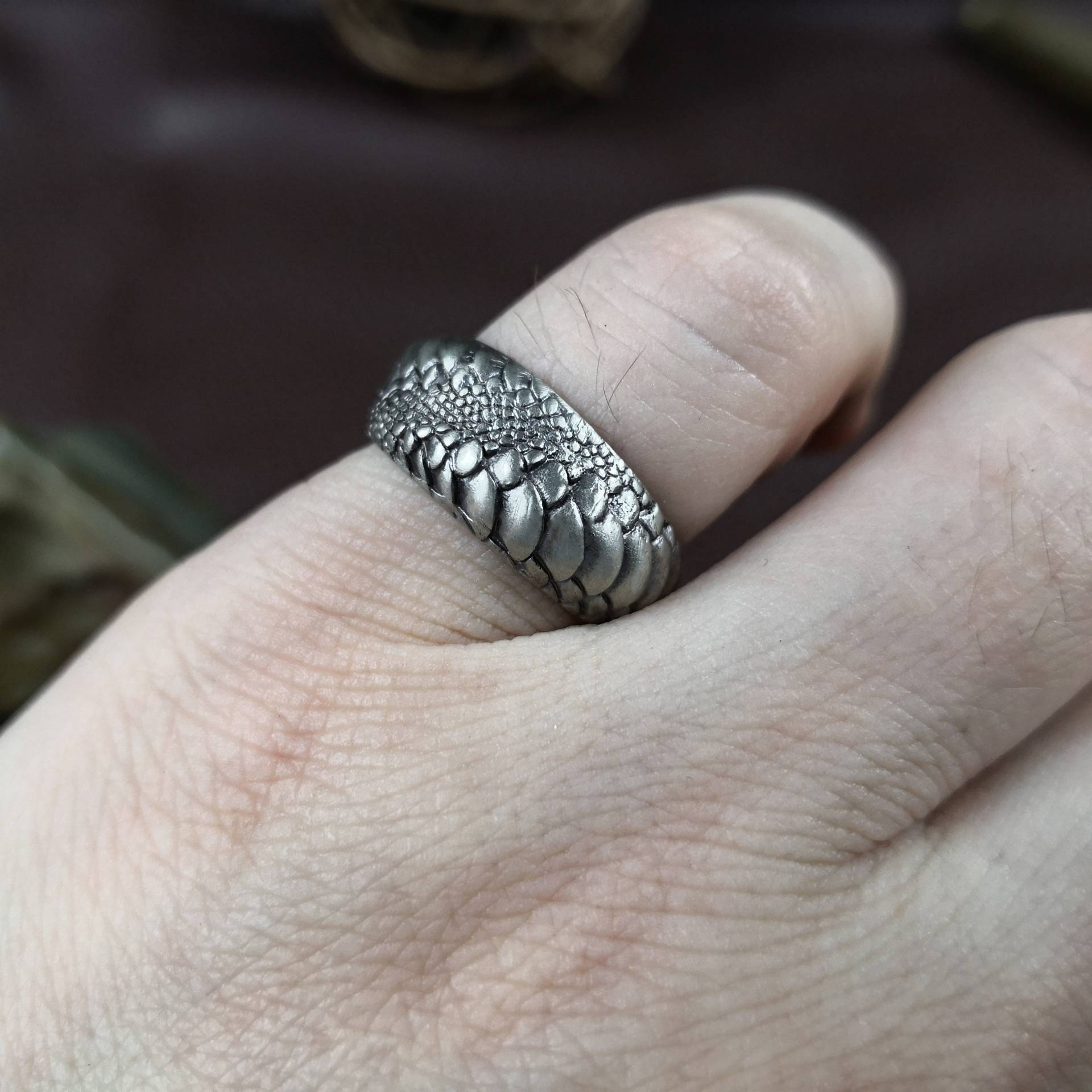 925 Sterling Silber Schlangenschuppen Ring| Schlangenring| Drachenschuppen Silberring| Stapelbarer Ring von CARO2CARA